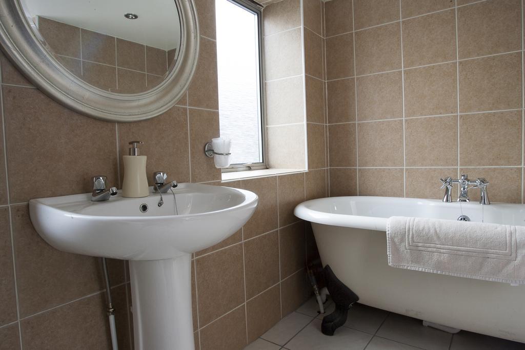 Poolewe Hotel Szoba fotó